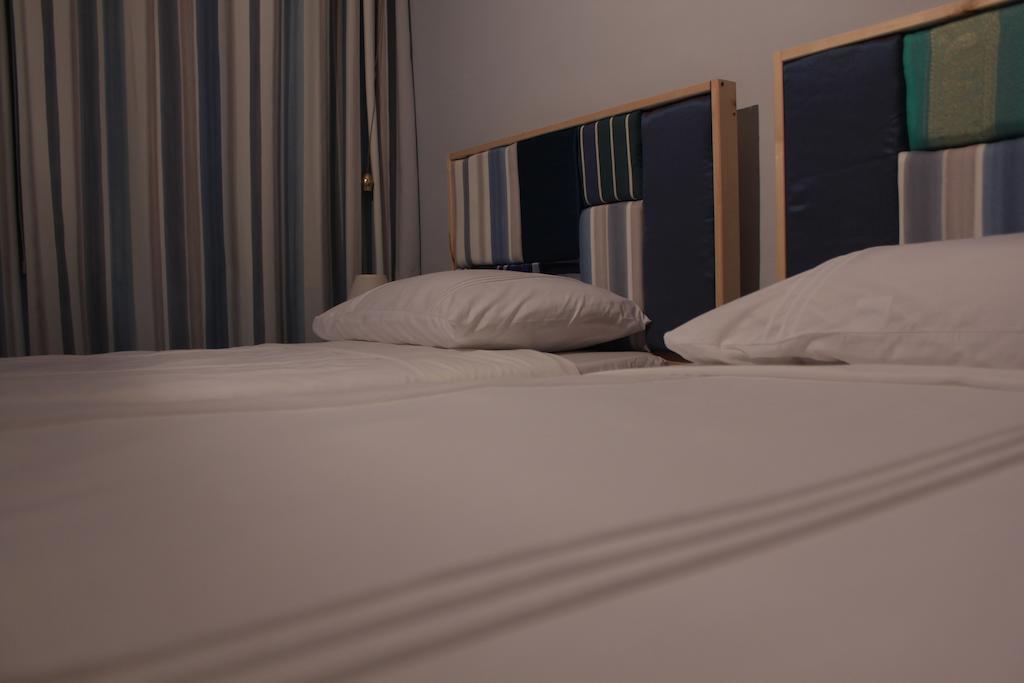 Giljana Ensuite Rooms Shared Terrace & Kitchen Saint Julian's Ruang foto