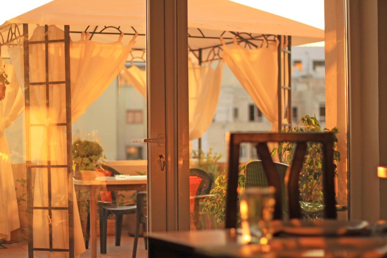 Giljana Ensuite Rooms Shared Terrace & Kitchen Saint Julian's Bagian luar foto